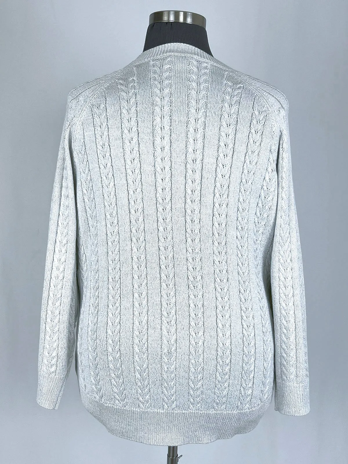 Athleta Size 1X (18/20) Pale Silver Cable-Knit Sweater NWT