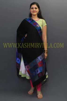 Delicate Wrap Along With Black Base And Highly Defined Borders Creates A Fabulous Impression.
