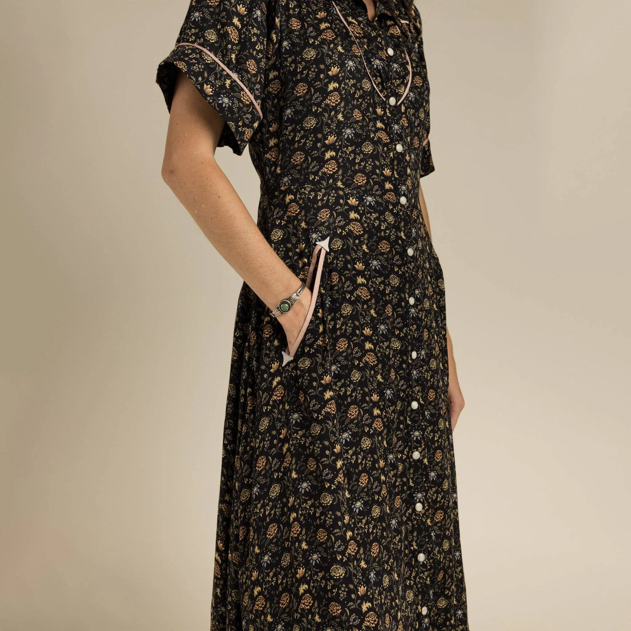 La Dahlia Dress - Black Floral