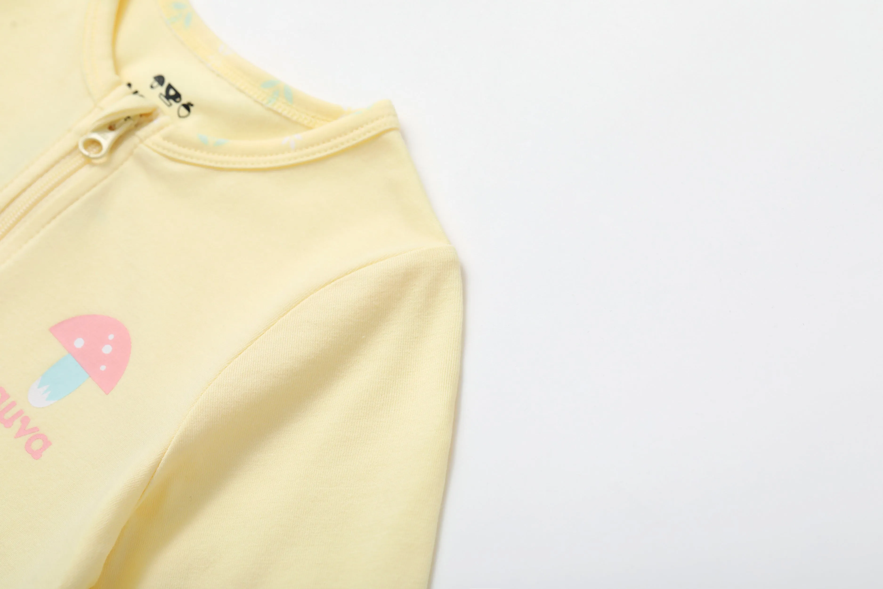 Vauva BBNS - Organic Cotton Light Yellow/White Bodysuits (2-pack)
