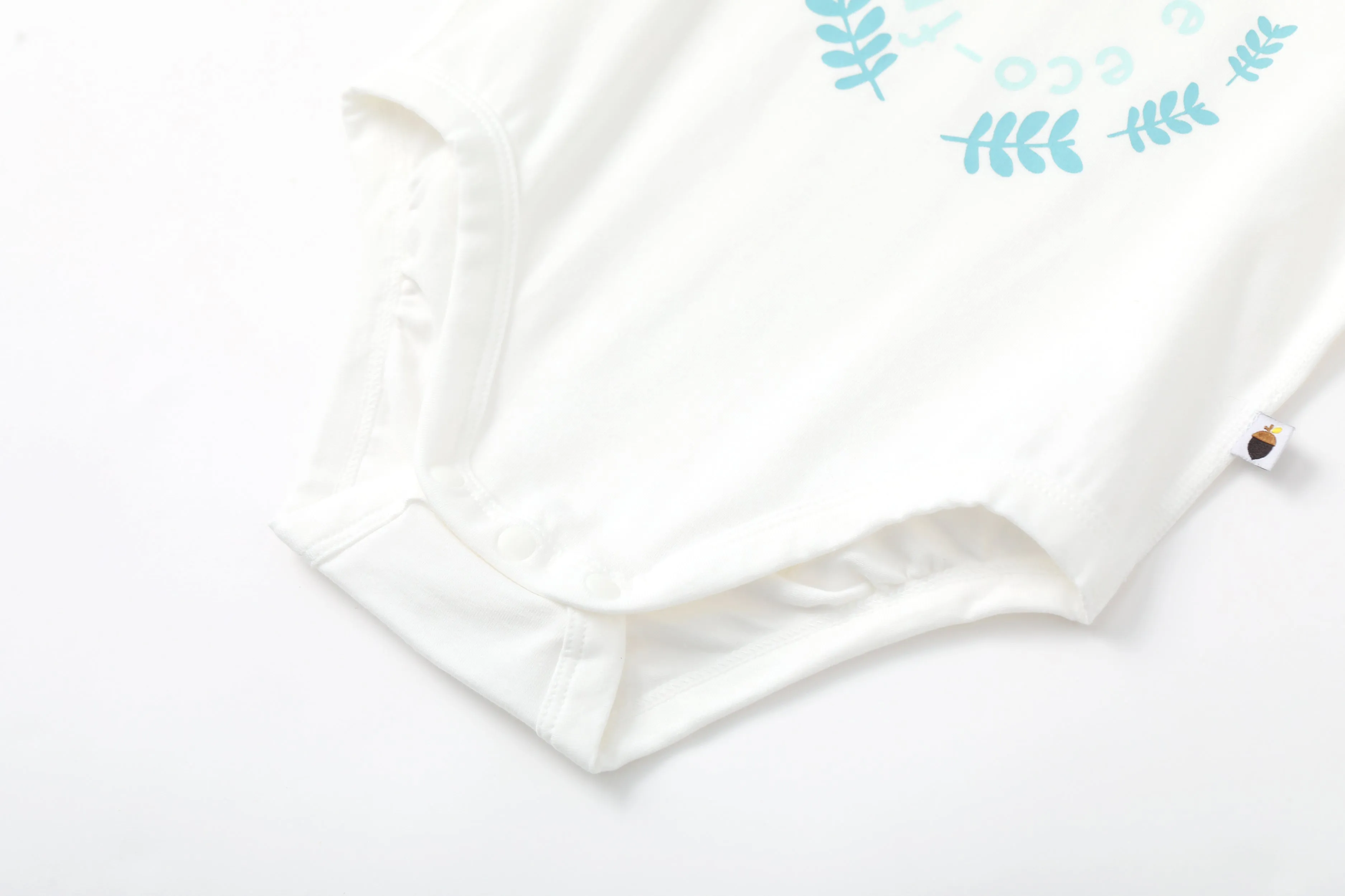 Vauva BBNS - Organic Cotton White Striped Pattern Bodysuits (2-pack)